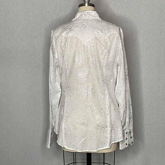 NWOT, women’s Roper Wear the west. 
Western Shirt., Size L - Picture 6 of 11